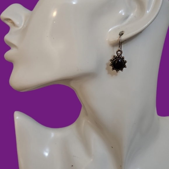VTG Dainty Sterling Silver Onyx Sunburst Dangle Hook Earrings - Picture 1 of 4